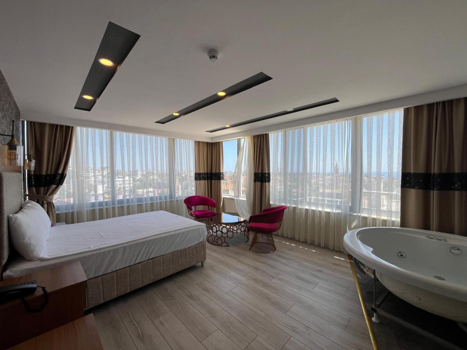 Golden Lux Hotel أنطاليا المظهر الخارجي الصورة