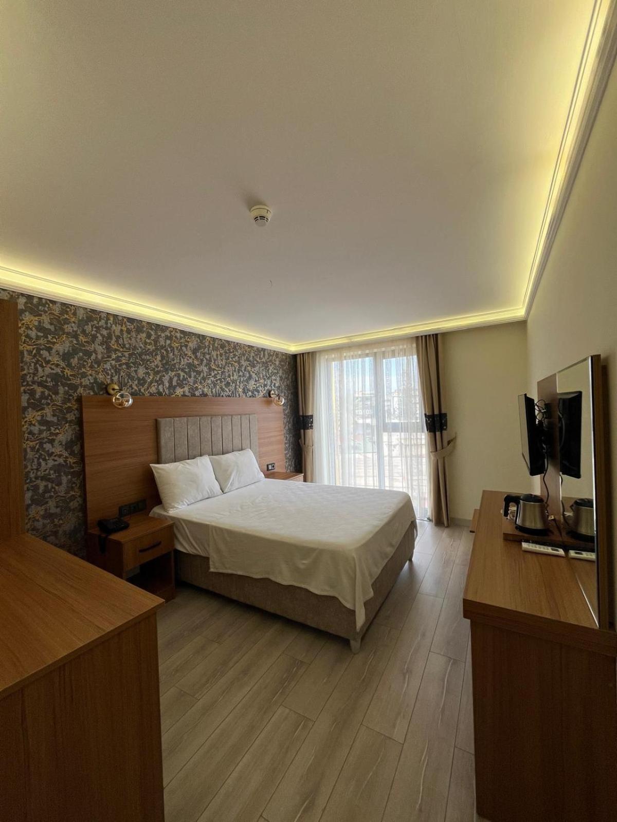 Golden Lux Hotel أنطاليا المظهر الخارجي الصورة