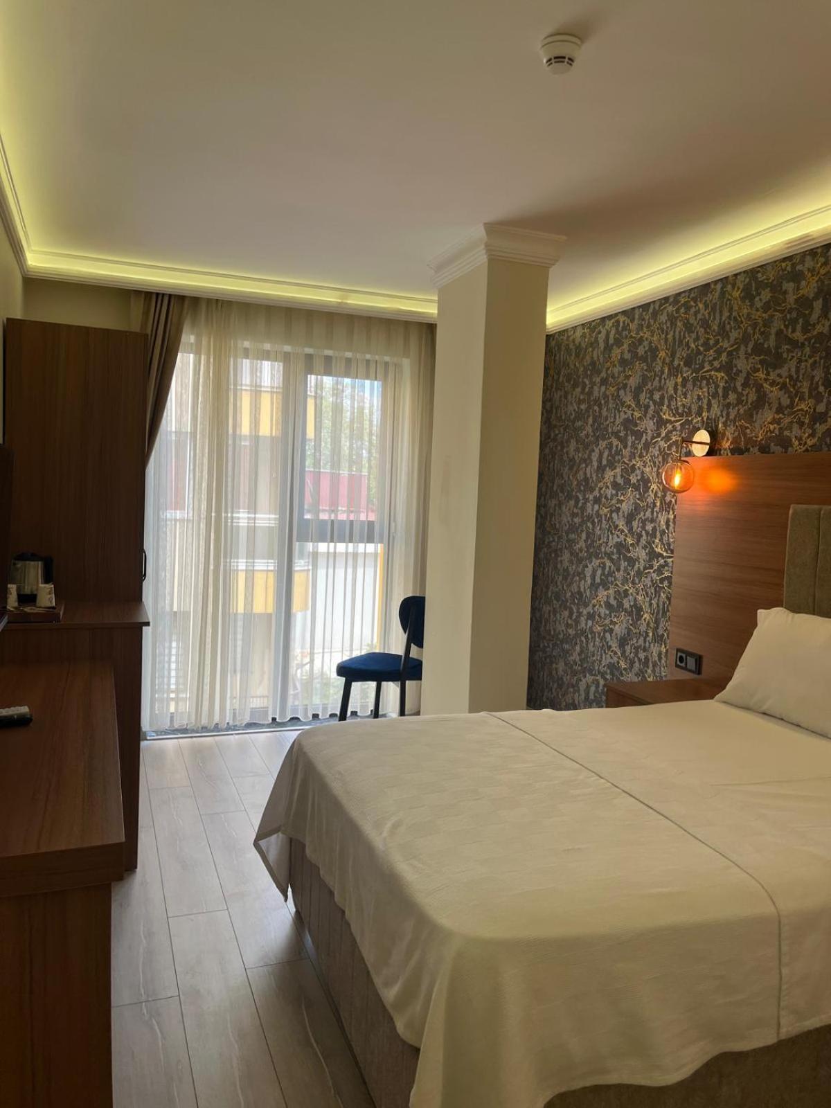 Golden Lux Hotel أنطاليا المظهر الخارجي الصورة